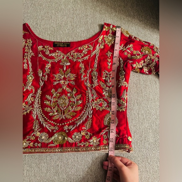 Pakistani/Indian Red lehnga choli bridal collection. Only wore once. - Picture 9 of 17